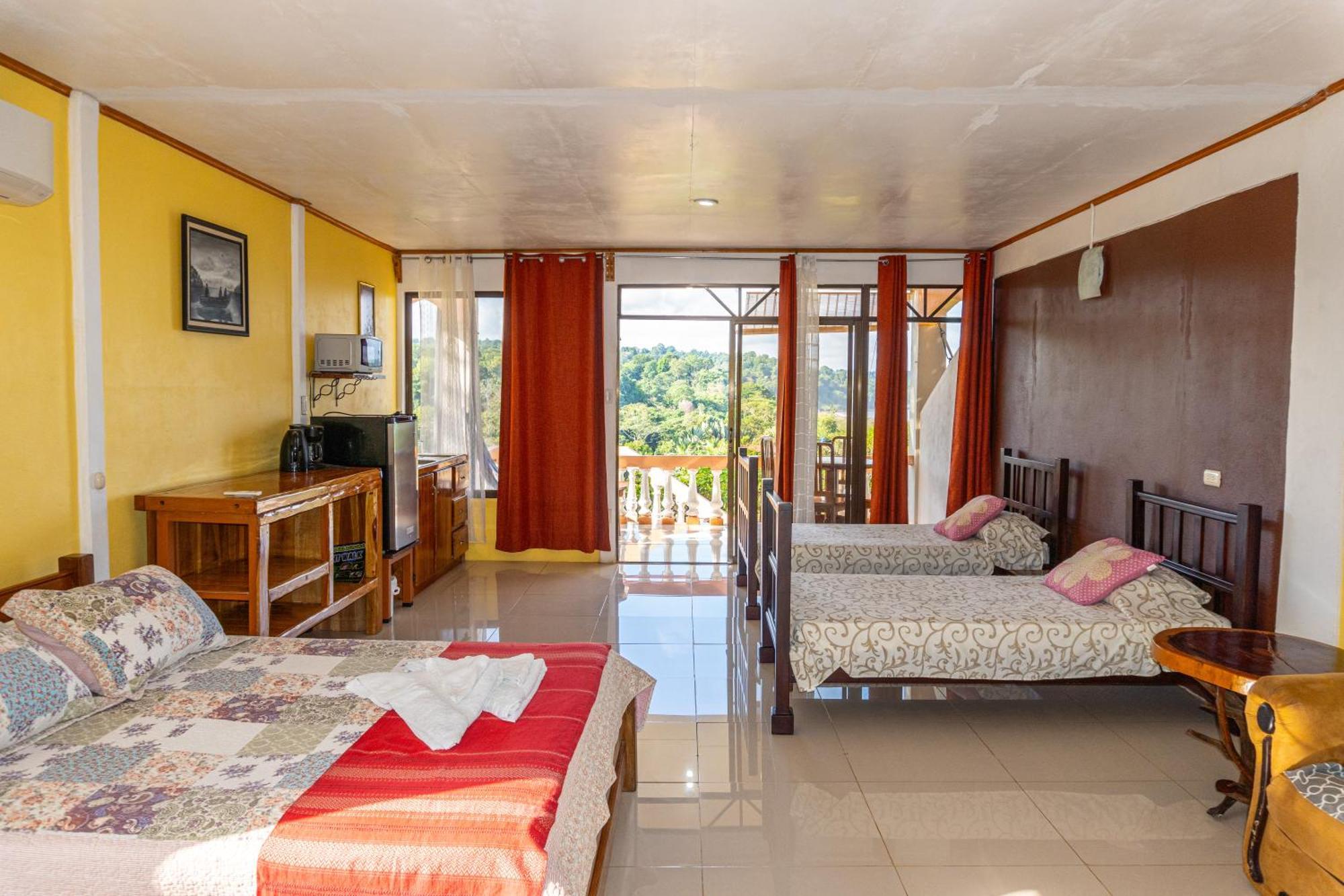 Villa Manolo Ocean And Forest View Hotel Drakes Bay Esterno foto